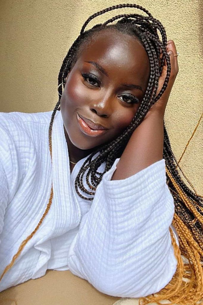 Golloria black women makeup influencer