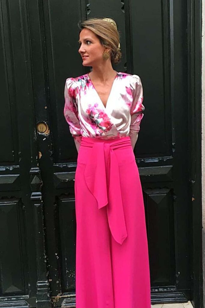 floral top and pink palazzo pants