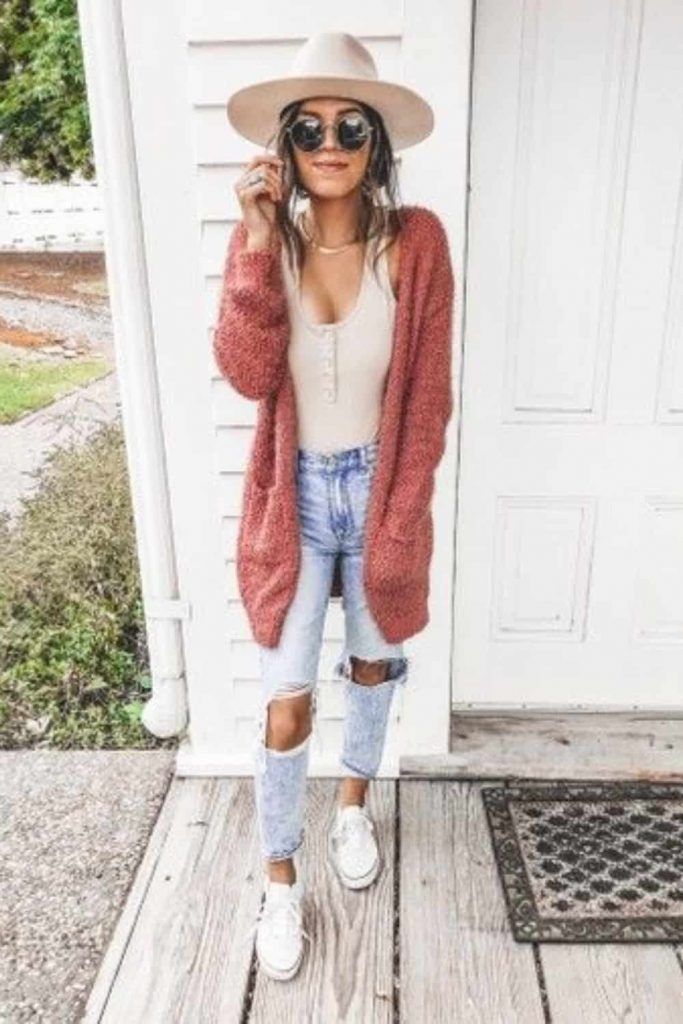 WEAR FEDORA HAT WITH JEANS