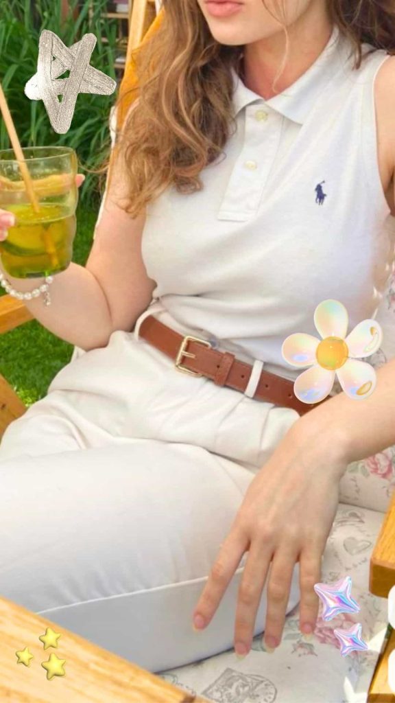 FEMININE sleeveless polo shirt