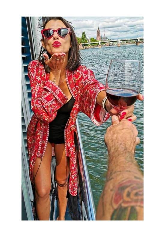 what to wear on a cruise during the day