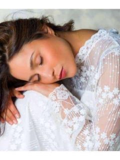 What to wear with lace dress in winter
