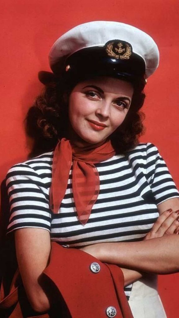 sailor top outfit