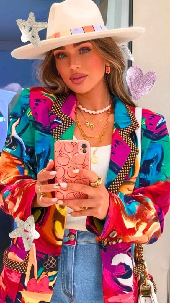 How to dress artsy