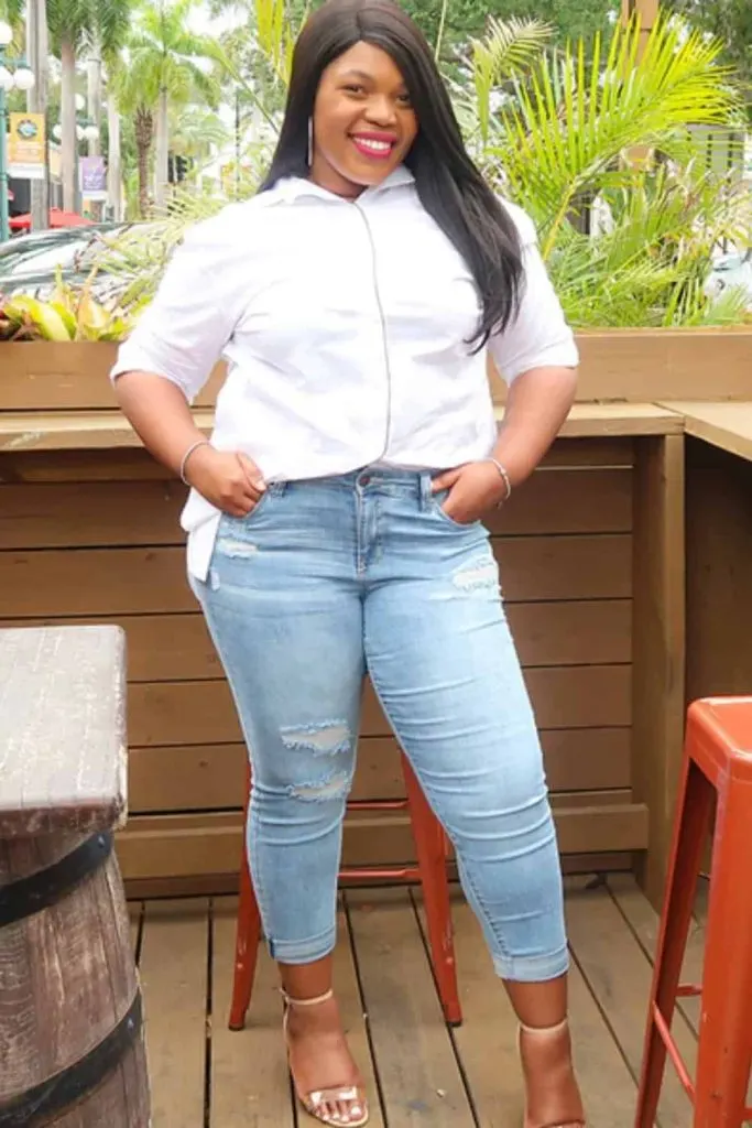 WHITE BLOUSE 