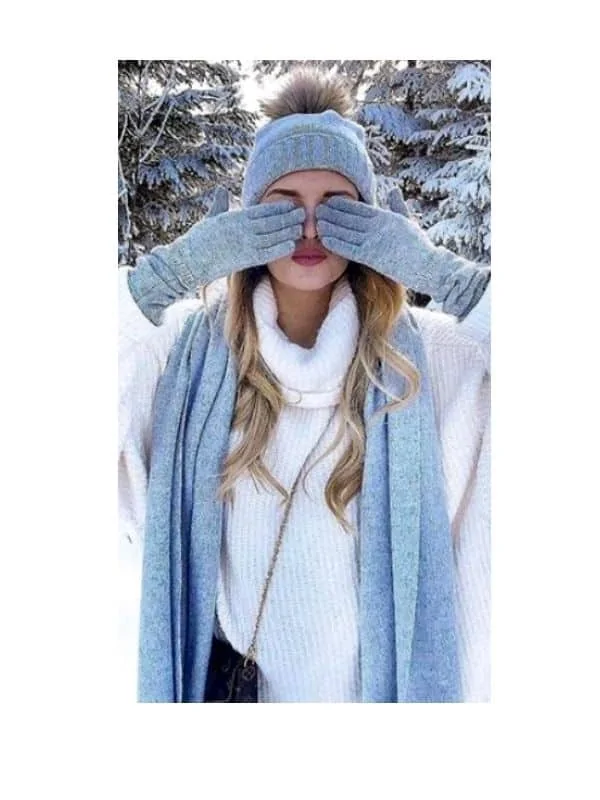 winter wonderland photoshoot outfit ideas