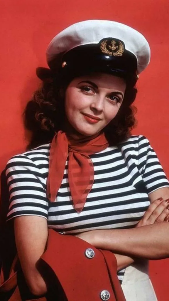 sailor top outfit